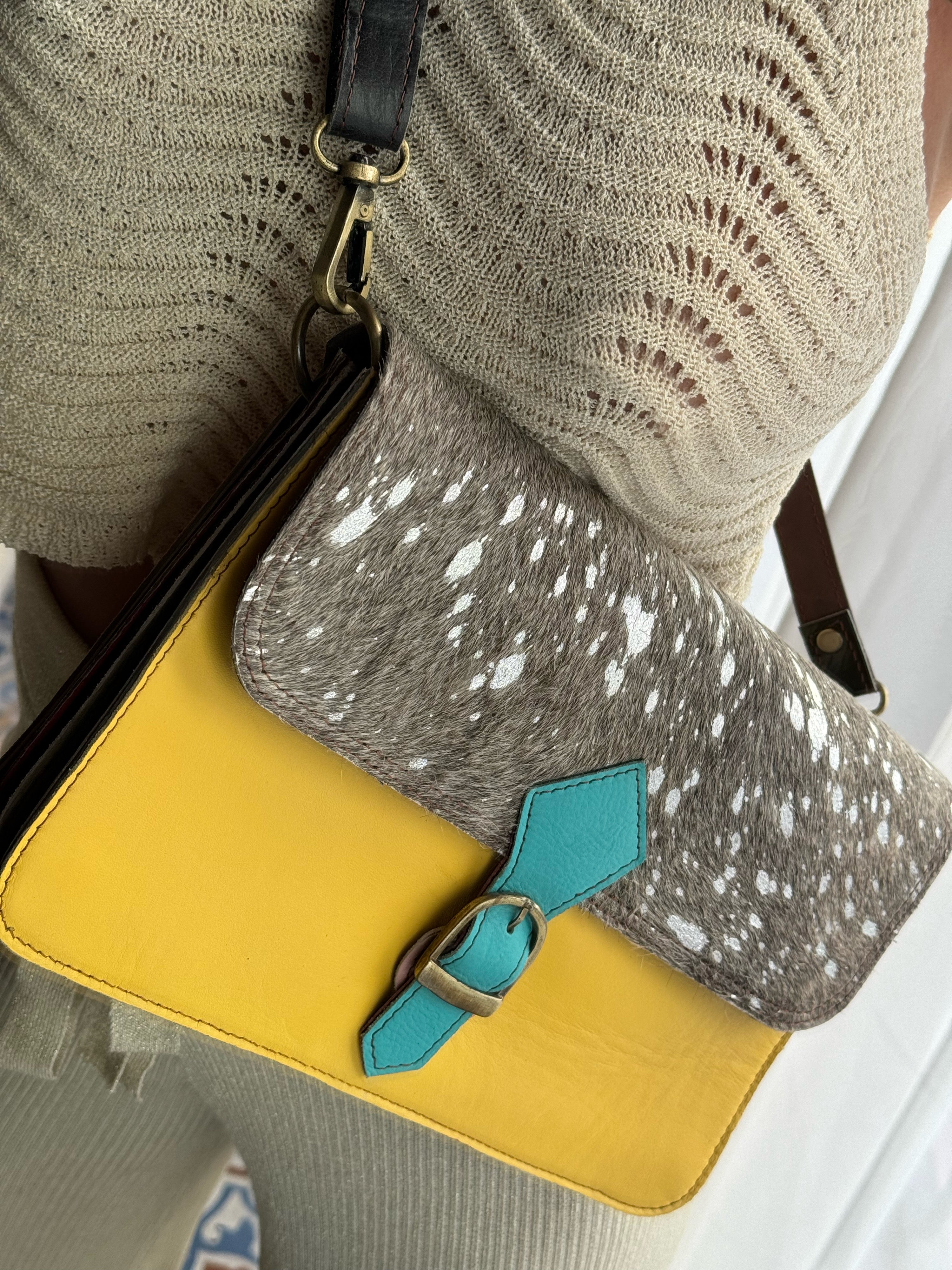 Bolso PRINT FLUOR Amarillo Hebilla Azul ULTIMAS PIEZAS eljoyerodealejandra